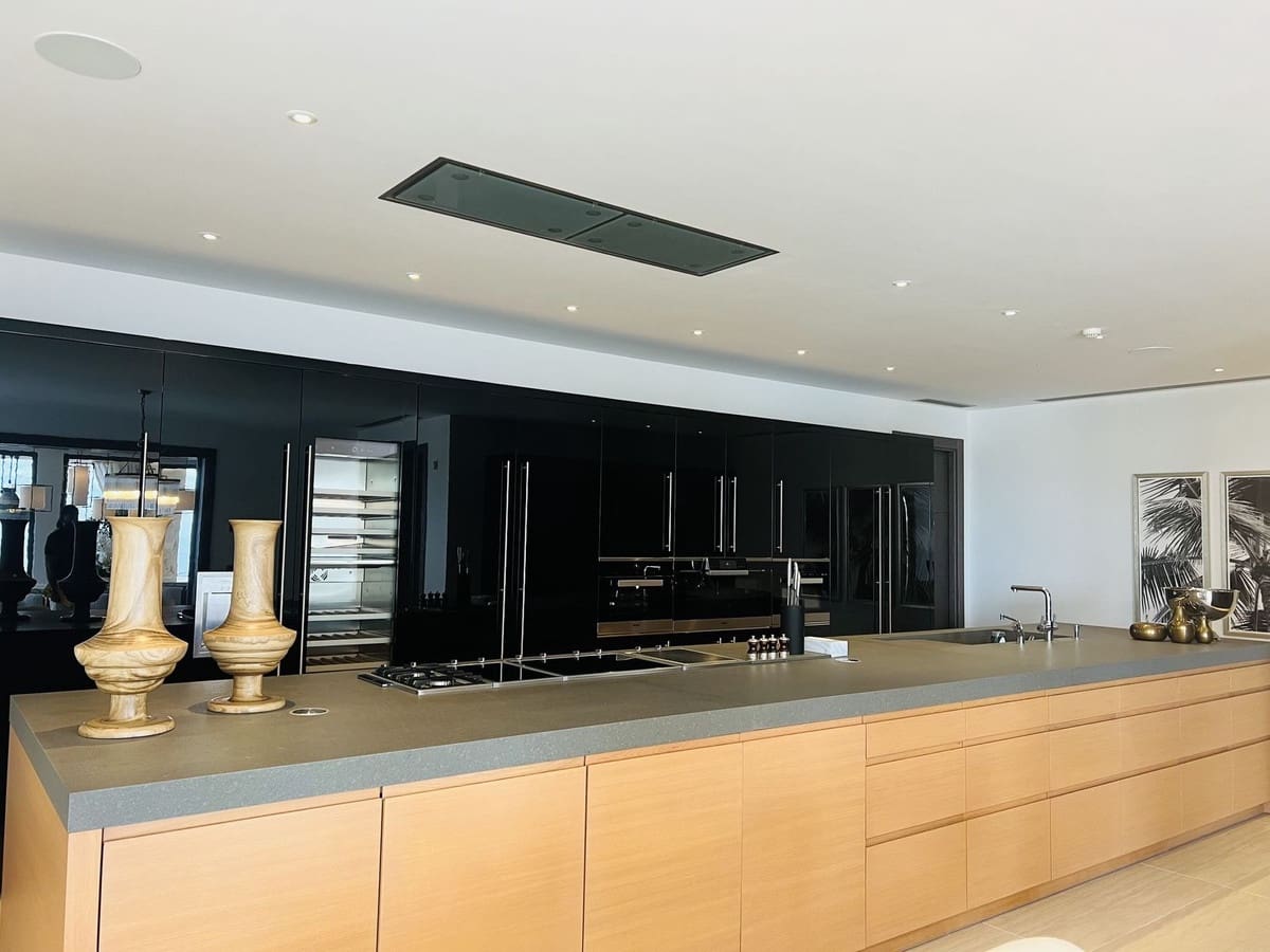 9 soveværelse Villa til salg i Marbella med swimmingpool garage - € 29.500.000 (Ref: 8529571)