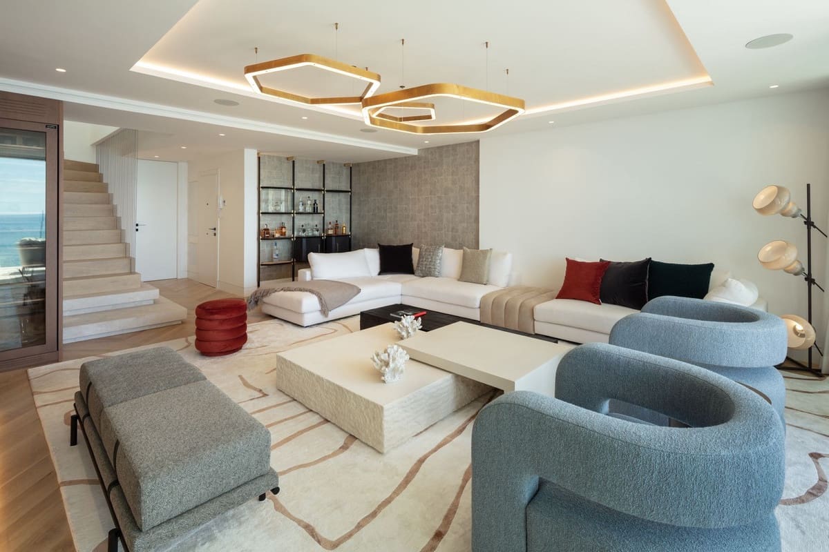 4 soveværelse Studio til salg i Golden Mile med swimmingpool - € 11.900.000 (Ref: 8529585)