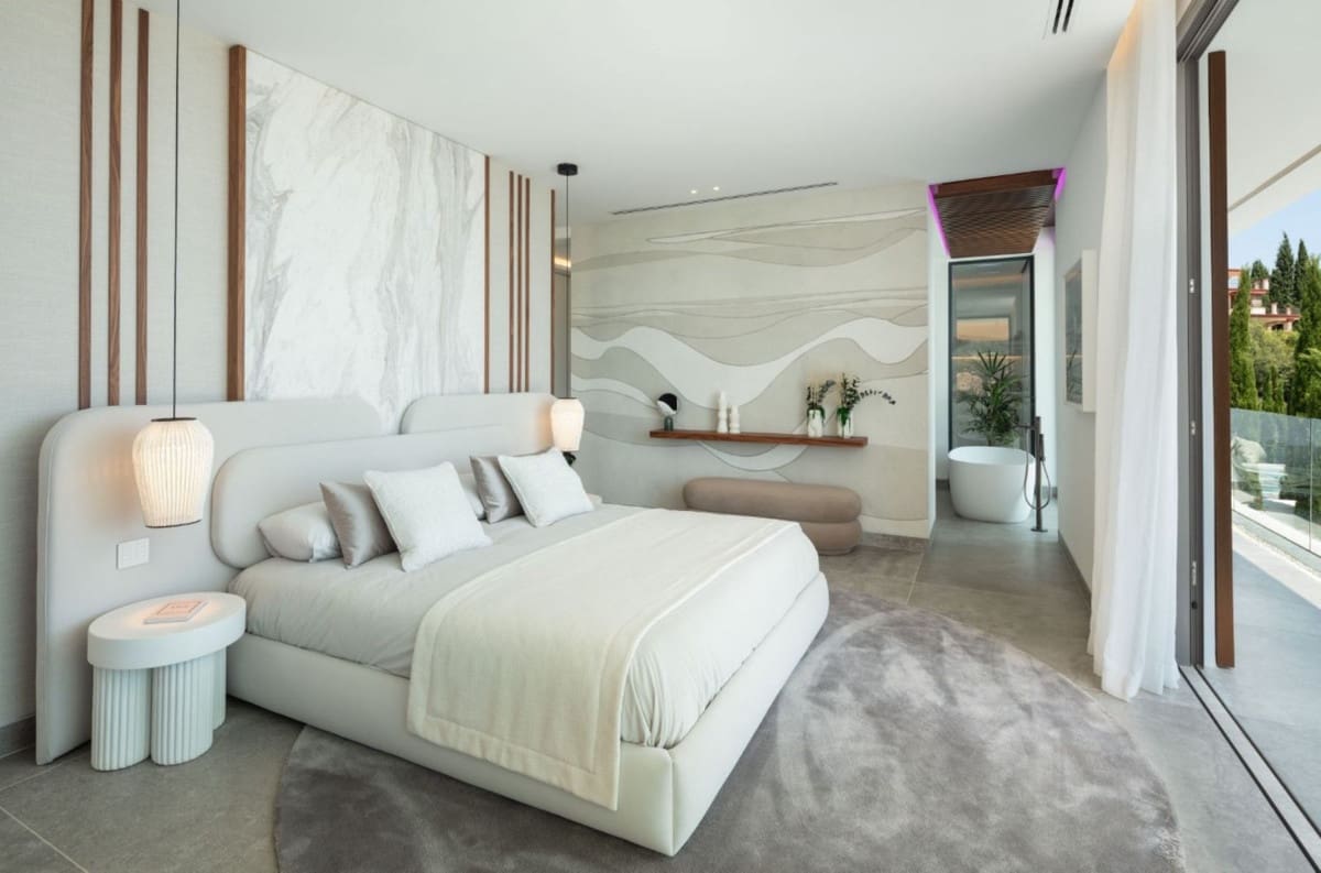 6 soverom Villa til salgs i La Quinta med svømmebasseng garasje - € 11 000 000 (Ref: 8529587)