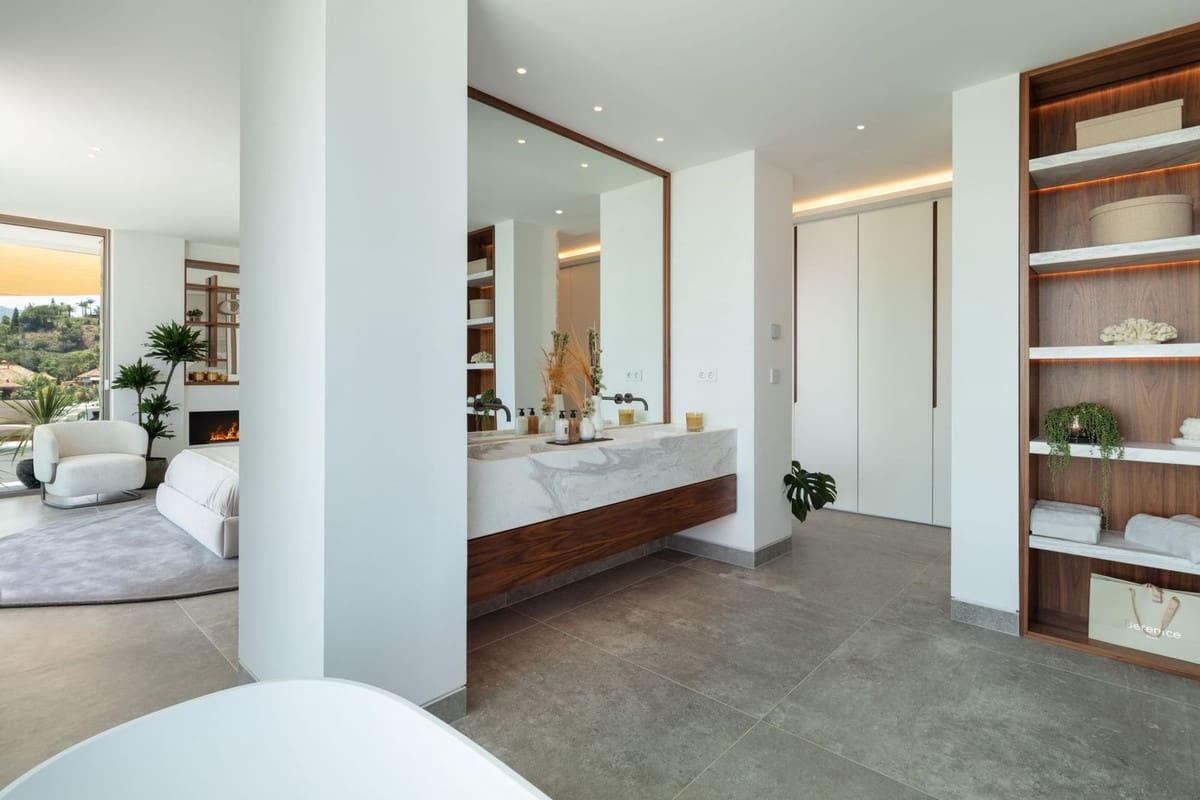 6 quarto Moradia para venda em La Quinta com piscina garagem - 11 000 000 € (Ref: 8529588)