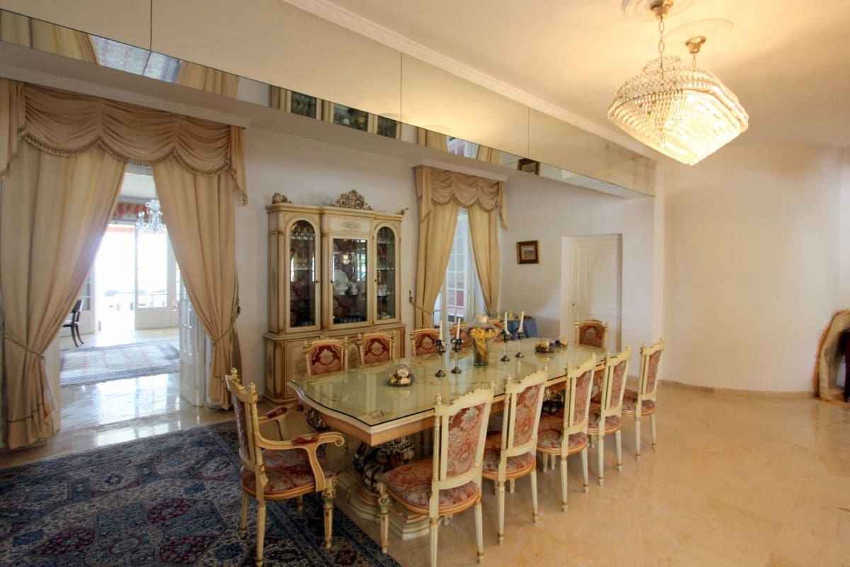 11 camera da letto Villa in vendita in Golden Mile con piscina garage - 12.000.000 € (Rif: 8529591)