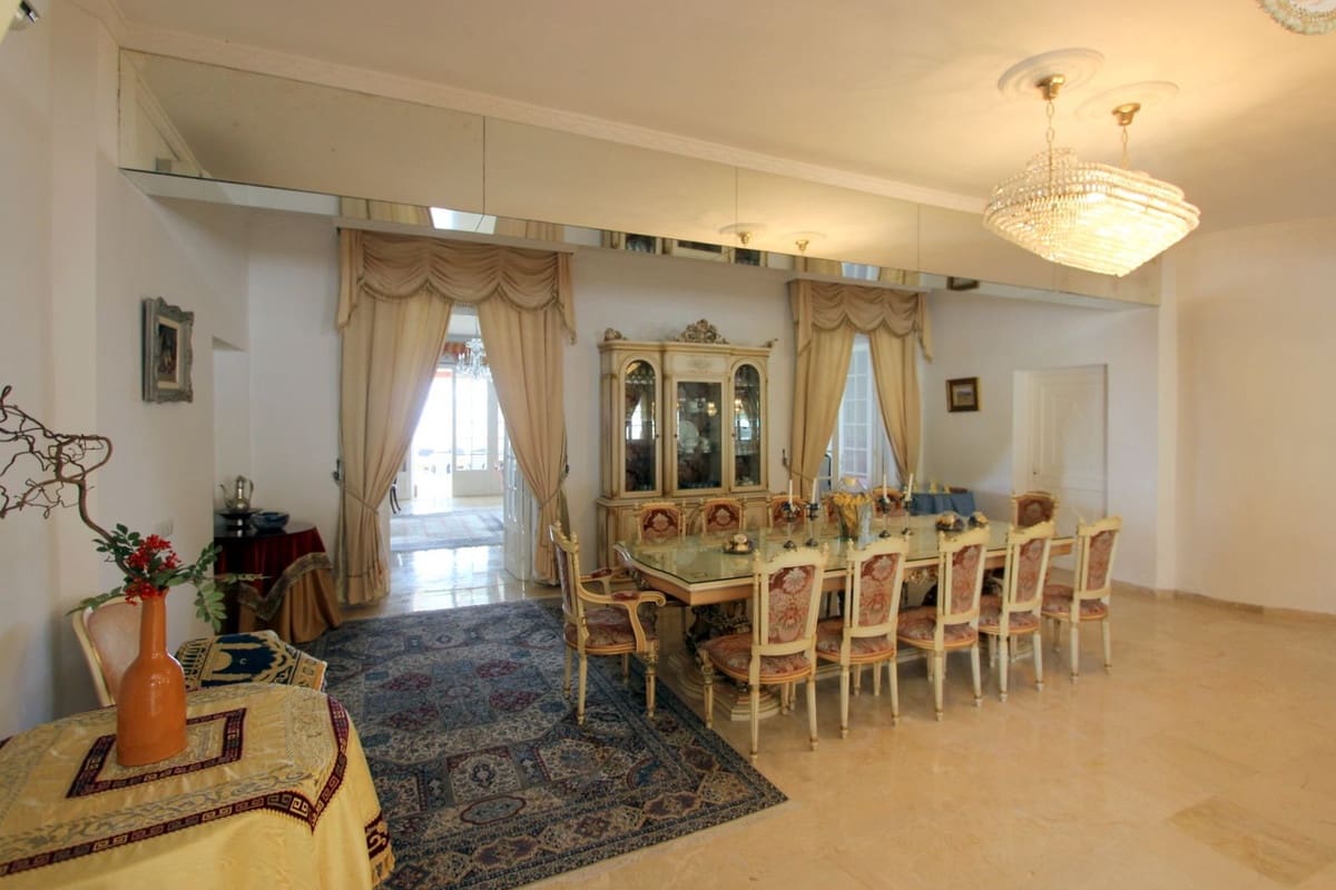 11 camera da letto Villa in vendita in Golden Mile con piscina garage - 12.000.000 € (Rif: 8529591)