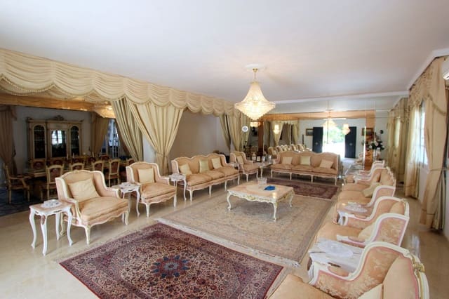 11 soverom Villa til salgs i La Carolina - Guadalpín, Marbella med svømmebasseng garasje - € 12 000 000 (Ref: 8529591)