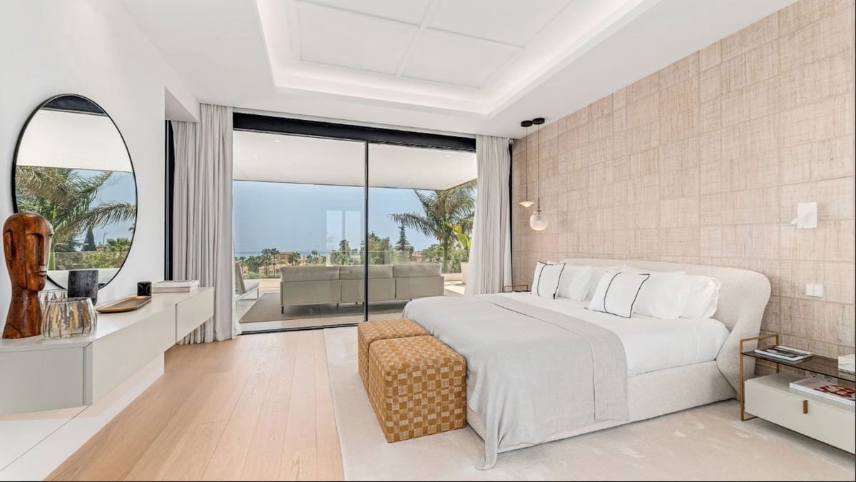 9 sypialnia Willa na sprzedaż w Golden Mile z basenem garażem - 16 900 000 € (Ref: 8529594)