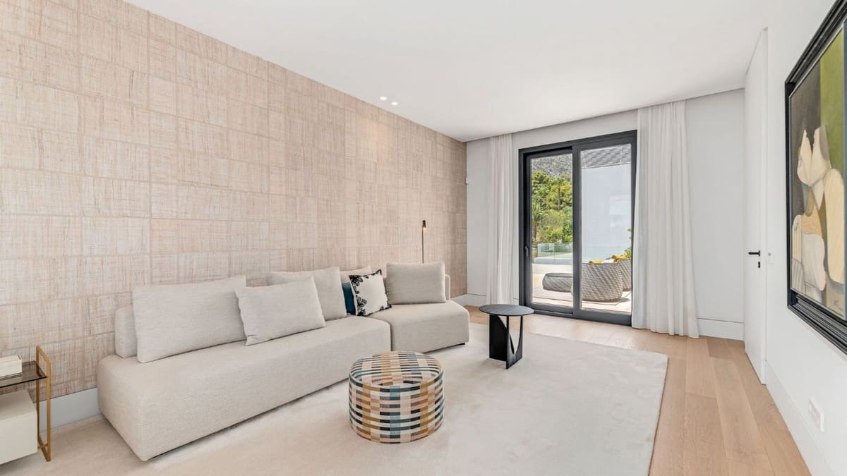 9 sypialnia Willa na sprzedaż w Golden Mile z basenem garażem - 16 900 000 € (Ref: 8529594)