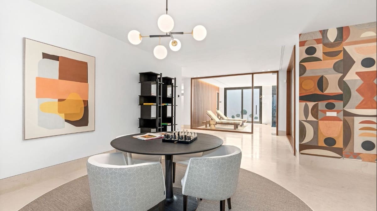 9 sypialnia Willa na sprzedaż w Golden Mile z basenem garażem - 16 900 000 € (Ref: 8529594)