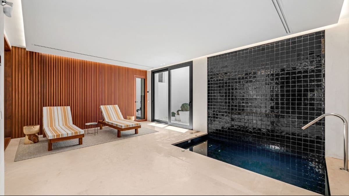 9 sypialnia Willa na sprzedaż w Golden Mile z basenem garażem - 16 900 000 € (Ref: 8529594)