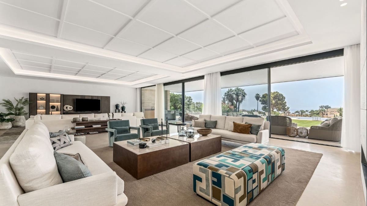 9 sypialnia Willa na sprzedaż w Golden Mile z basenem garażem - 16 900 000 € (Ref: 8529594)