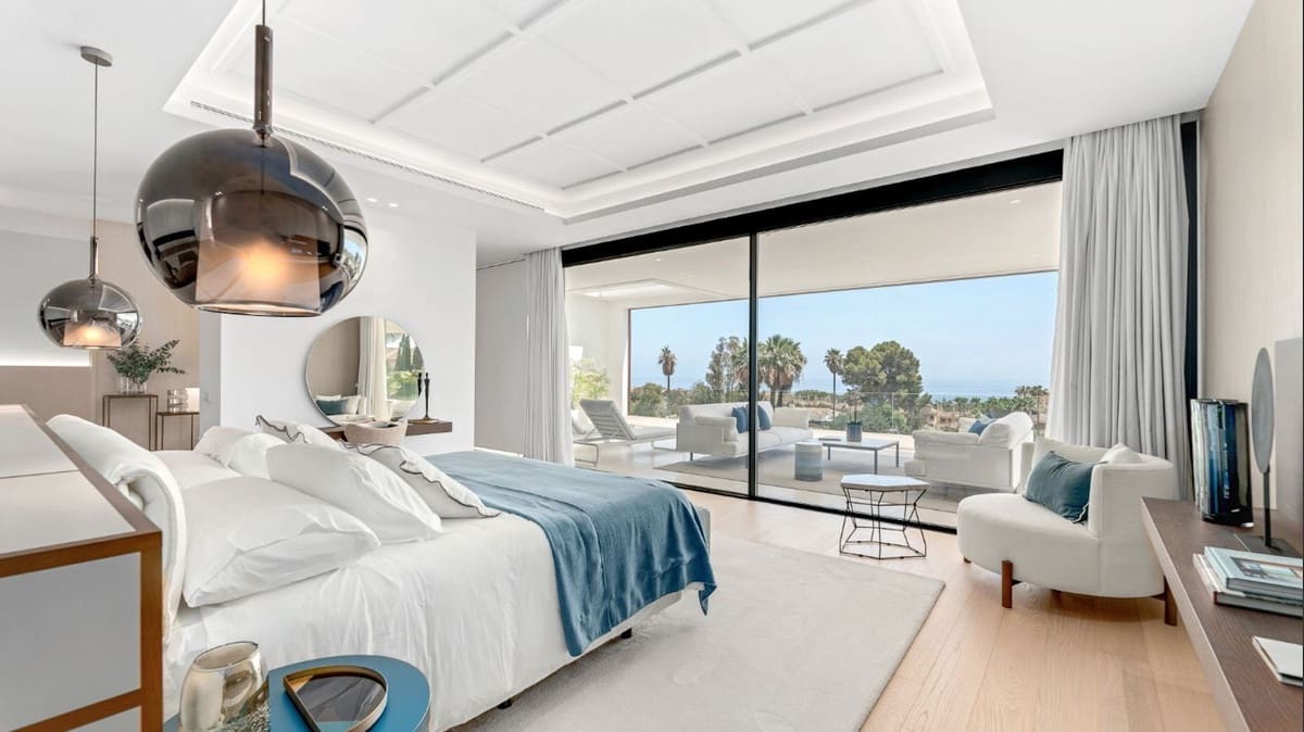 9 sypialnia Willa na sprzedaż w Golden Mile z basenem garażem - 16 900 000 € (Ref: 8529594)