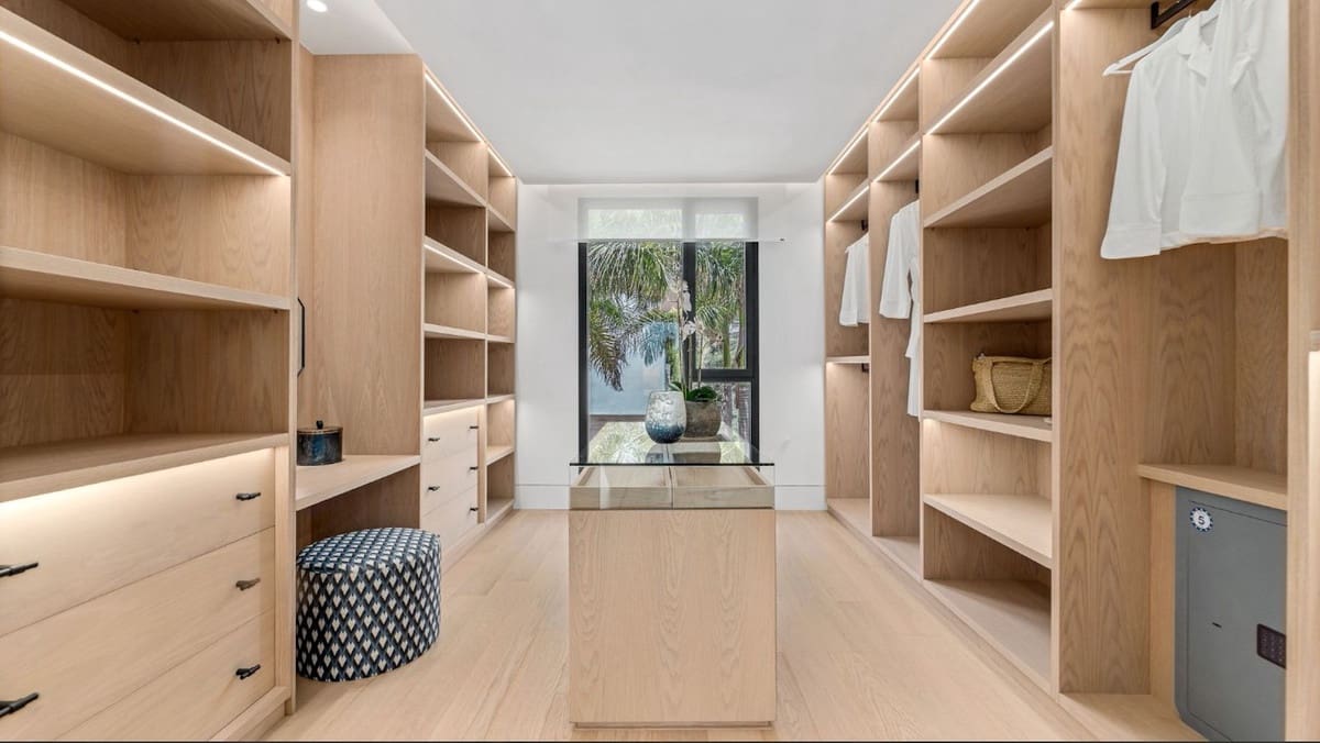 9 sypialnia Willa na sprzedaż w Golden Mile z basenem garażem - 16 900 000 € (Ref: 8529594)