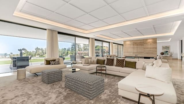 9 quarto Moradia para venda em Sierra Blanca, Marbella com piscina garagem - 16 900 000 € (Ref: 8529594)