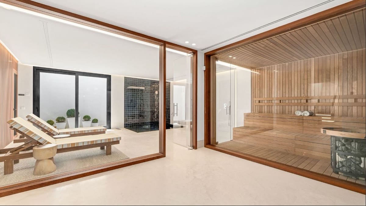 9 sypialnia Willa na sprzedaż w Golden Mile z basenem garażem - 16 900 000 € (Ref: 8529594)