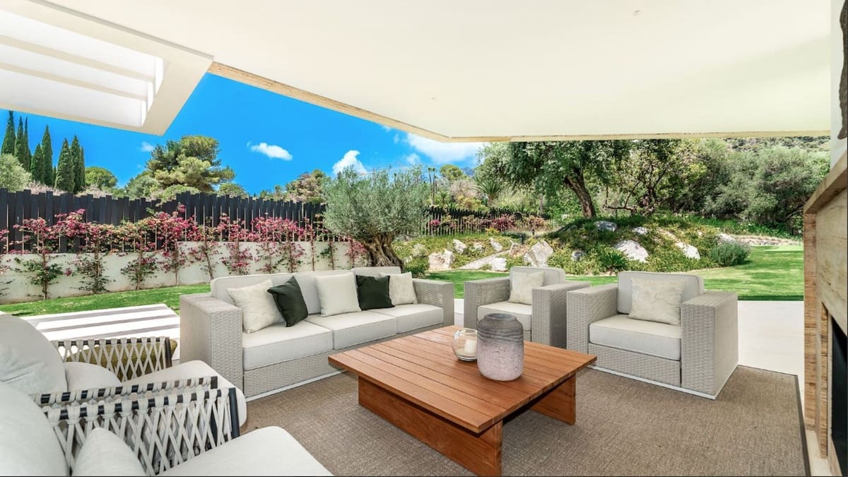 9 sypialnia Willa na sprzedaż w Golden Mile z basenem garażem - 16 900 000 € (Ref: 8529594)