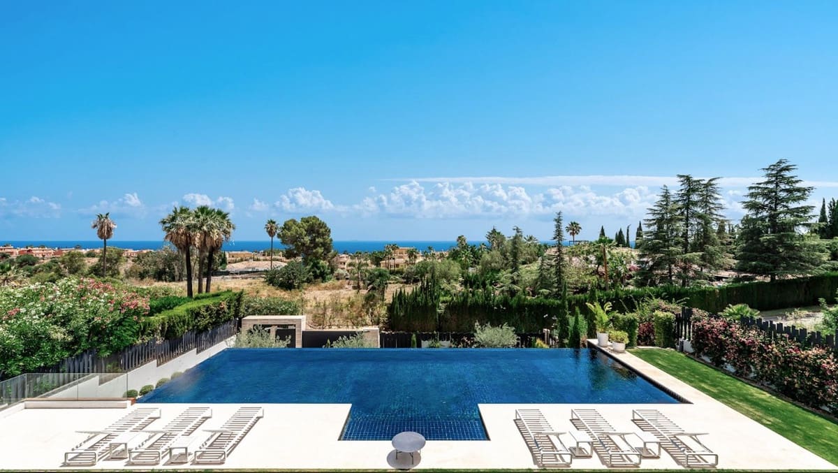 9 sypialnia Willa na sprzedaż w Golden Mile z basenem garażem - 16 900 000 € (Ref: 8529594)