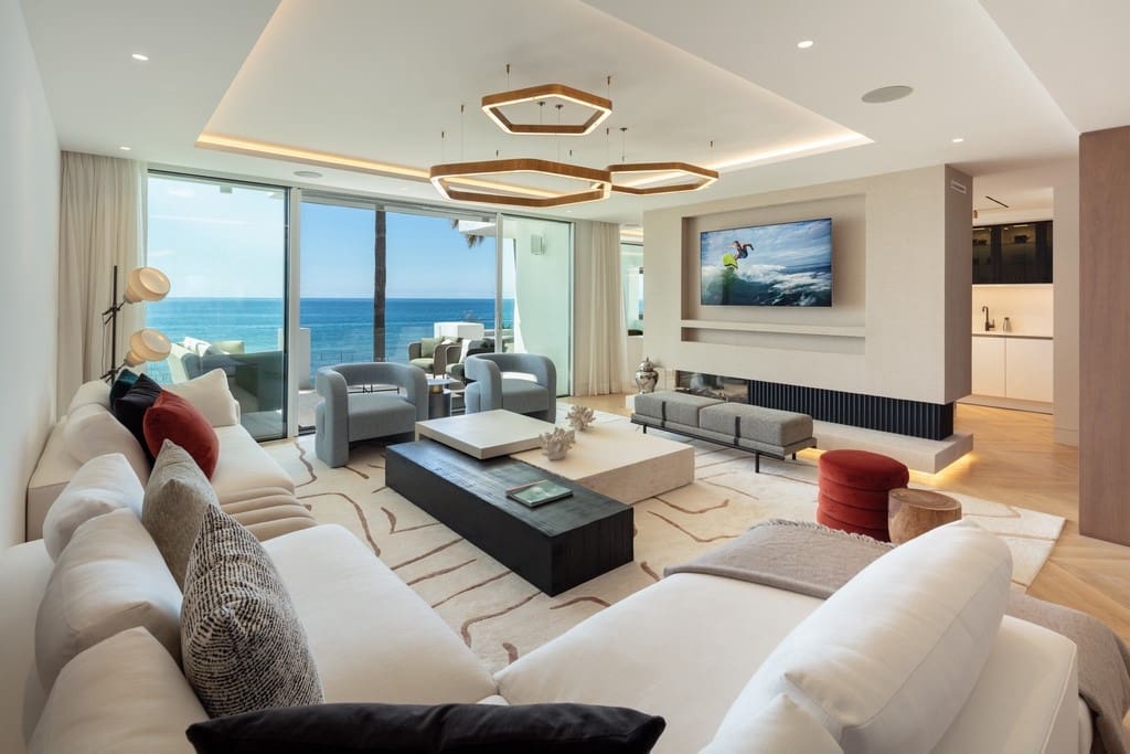 4 soveværelse Studio til salg i Marbella med swimmingpool - € 11.900.000 (Ref: 8529595)