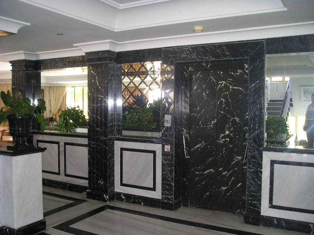 8 soveværelse Penthouse til salg i Puerto Banus med swimmingpool garage - € 24.000.000 (Ref: 8529596)