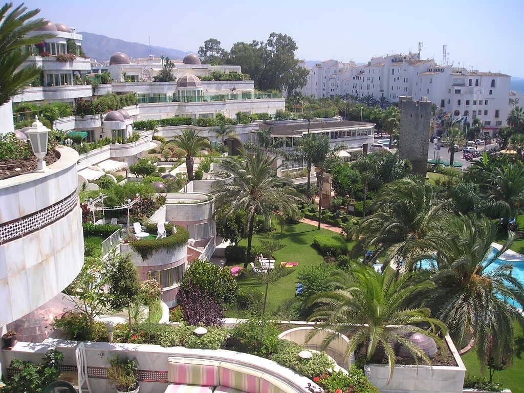 8 soveværelse Penthouse til salg i Puerto Banus med swimmingpool garage - € 24.000.000 (Ref: 8529596)