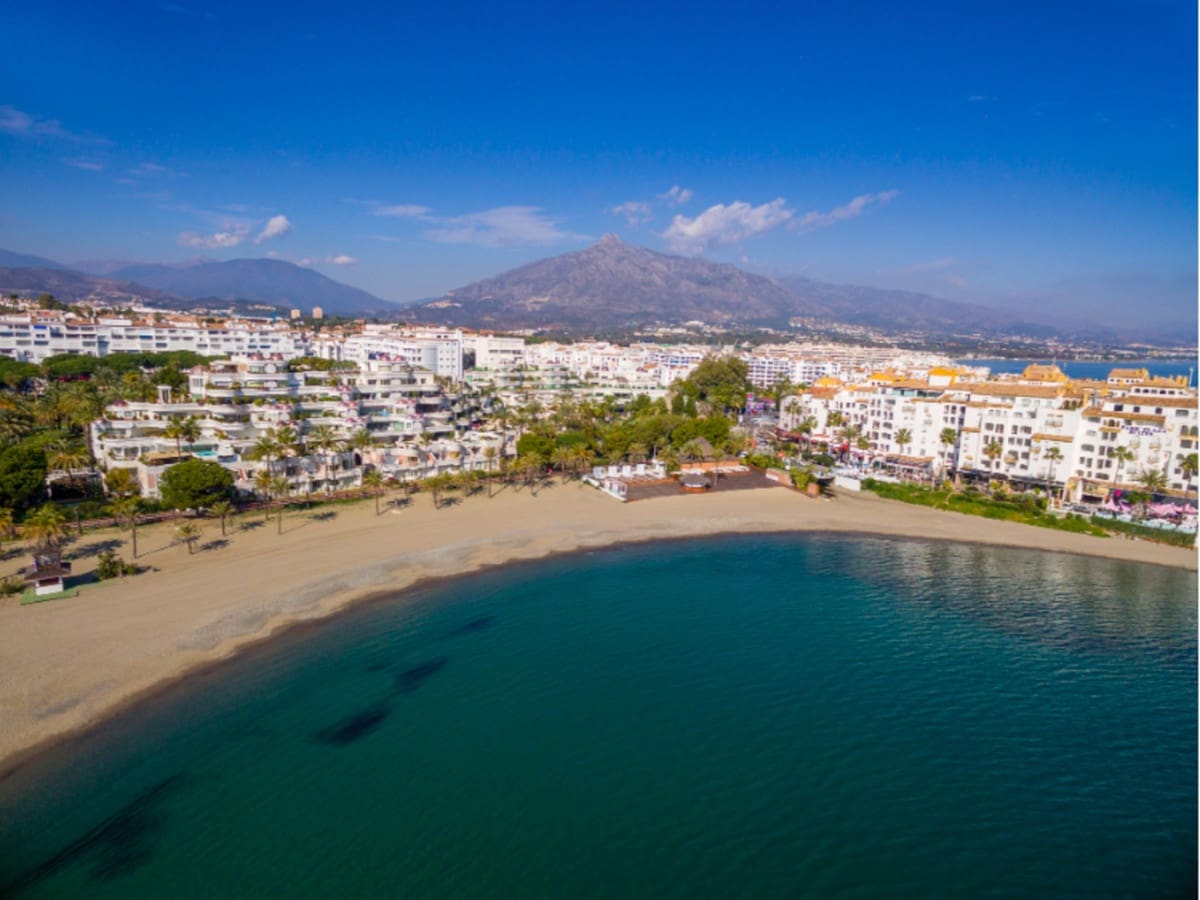 8 soveværelse Penthouse til salg i Puerto Banus med swimmingpool garage - € 24.000.000 (Ref: 8529596)