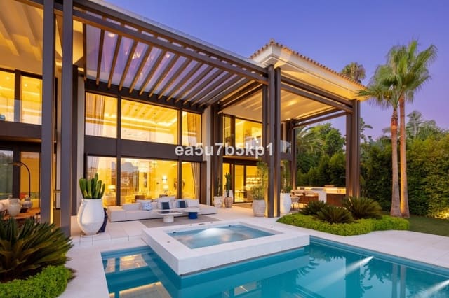 6 sovrum Villa till salu i Las Brisas, Marbella med pool garage - 13 500 000 € (Ref: 8529597)