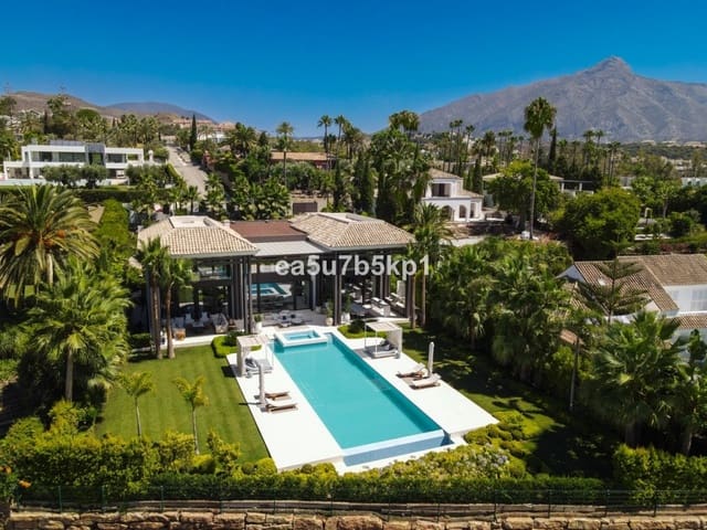 6 sovrum Villa till salu i Las Brisas, Marbella med pool garage - 13 500 000 € (Ref: 8529597)
