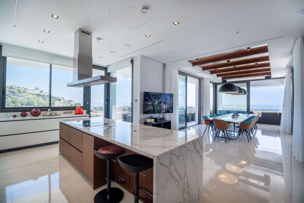 12 soverom Villa til salgs i Benahavis med svømmebasseng - € 12 700 000 (Ref: 8529599)