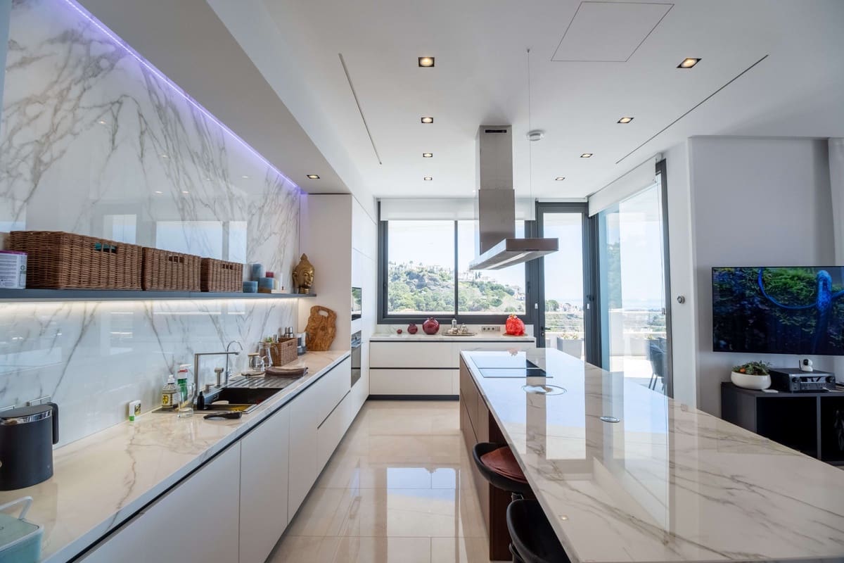 12 soverom Villa til salgs i Benahavis med svømmebasseng - € 12 700 000 (Ref: 8529599)