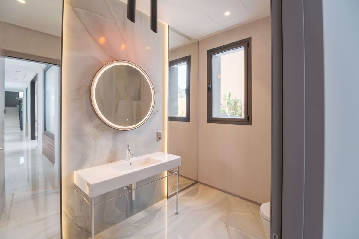 12 soverom Villa til salgs i Benahavis med svømmebasseng - € 12 700 000 (Ref: 8529599)