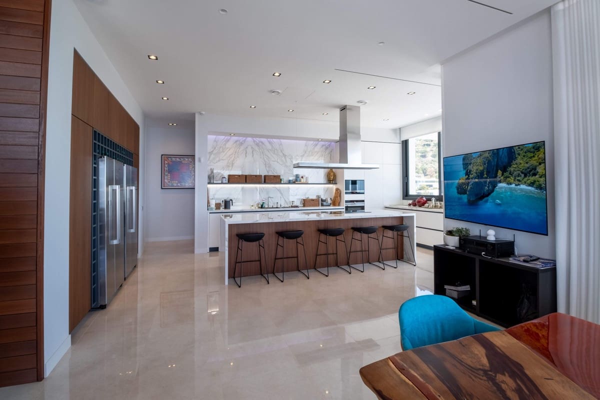 12 soverom Villa til salgs i Benahavis med svømmebasseng - € 12 700 000 (Ref: 8529599)