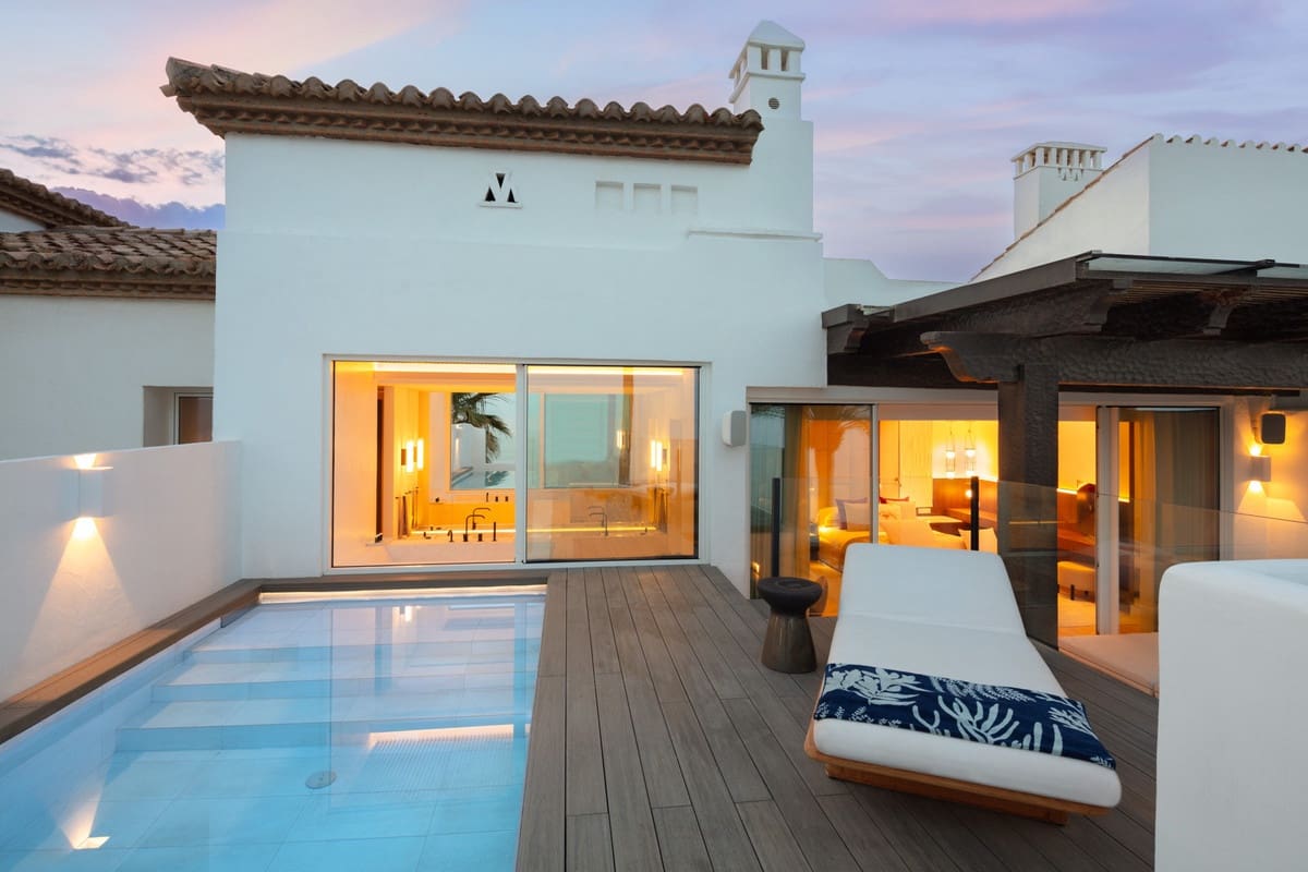 4 soveværelse Penthouse til salg i Golden Mile med swimmingpool - € 11.900.000 (Ref: 8529600)