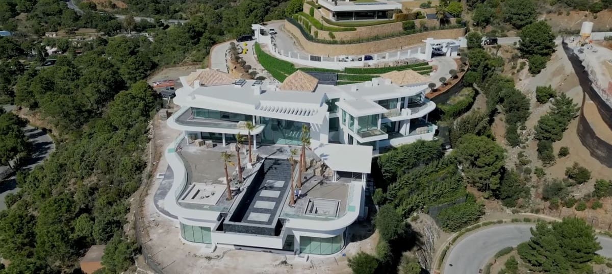 16 quarto Moradia para venda em La Zagaleta com piscina - 34 000 000 € (Ref: 8529601)