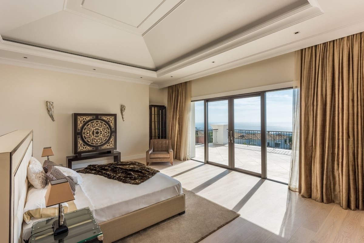 7 chambre Villa/Maison à vendre à Golden Mile avec piscine - 16 300 000 € (Ref: 8529606)