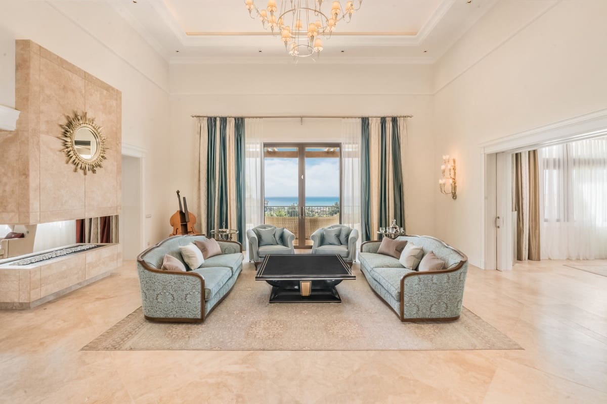 7 chambre Villa/Maison à vendre à Golden Mile avec piscine - 16 300 000 € (Ref: 8529606)