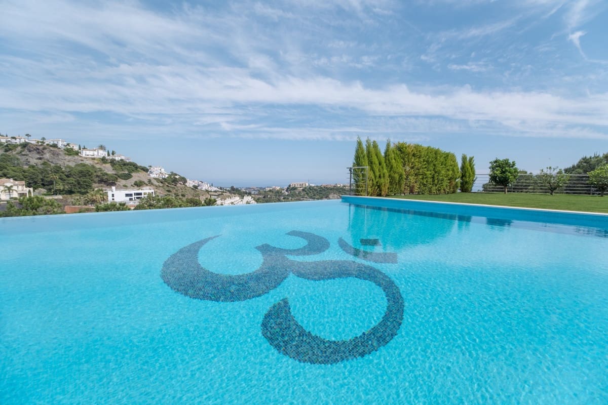 12 soveværelse Villa til salg i Benahavis med swimmingpool - € 12.700.000 (Ref: 8529612)