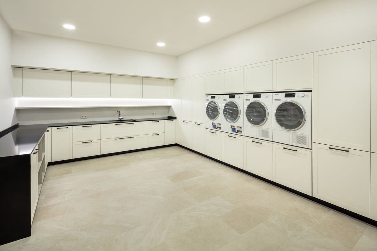 6 quarto Moradia para venda em Nueva Andalucia - 13 500 000 € (Ref: 8529615)