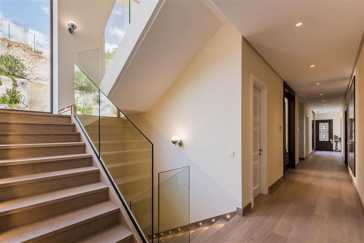 9 sypialnia Willa na sprzedaż w Los Arqueros z basenem garażem - 11 500 000 € (Ref: 8529621)