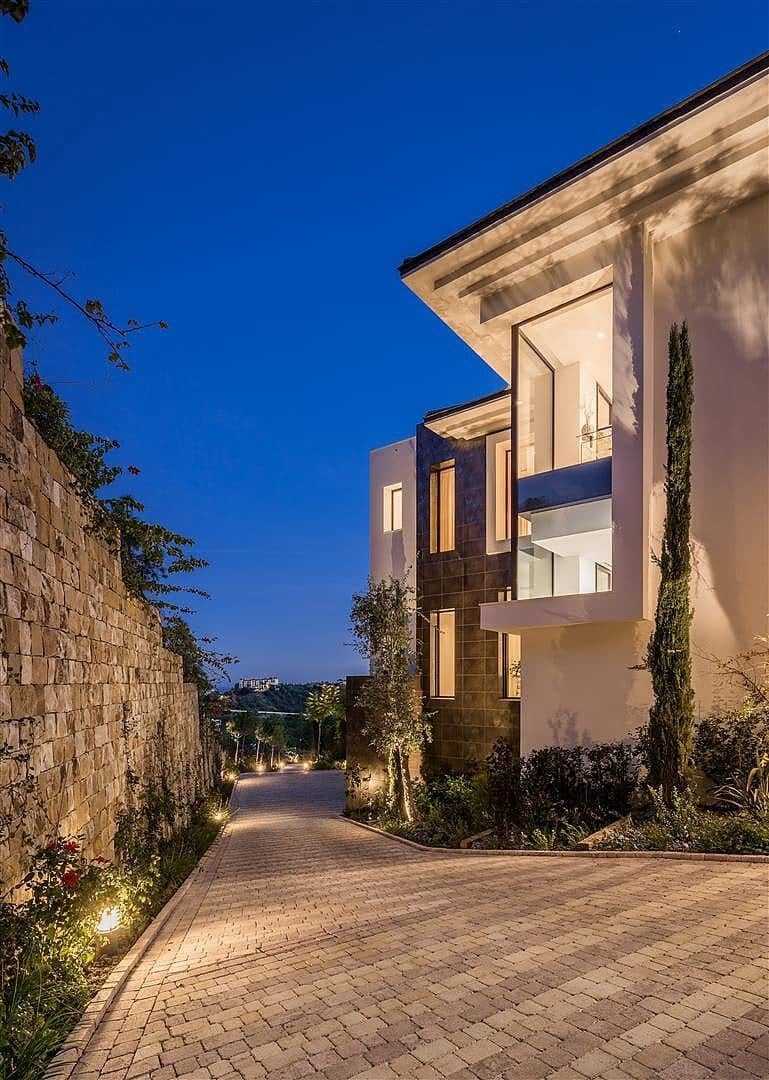 9 sypialnia Willa na sprzedaż w Los Arqueros z basenem garażem - 11 500 000 € (Ref: 8529621)