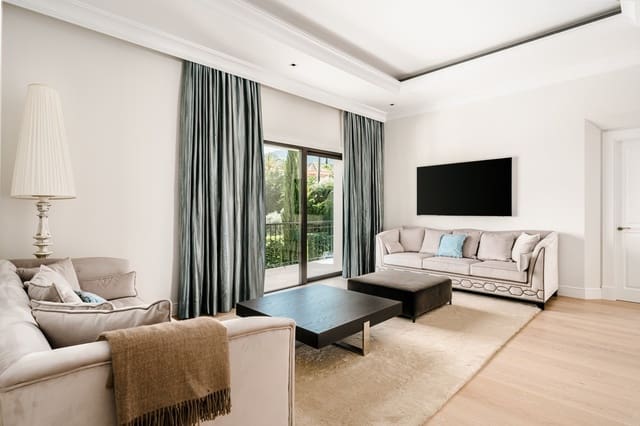 7 chambre Villa/Maison à vendre à Sierra Blanca, Marbella avec piscine - 16 300 000 € (Ref: 8529625)