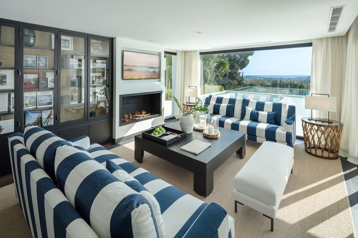 5 soveværelse Villa til salg i Nueva Andalucia med swimmingpool garage - € 10.500.000 (Ref: 8529627)