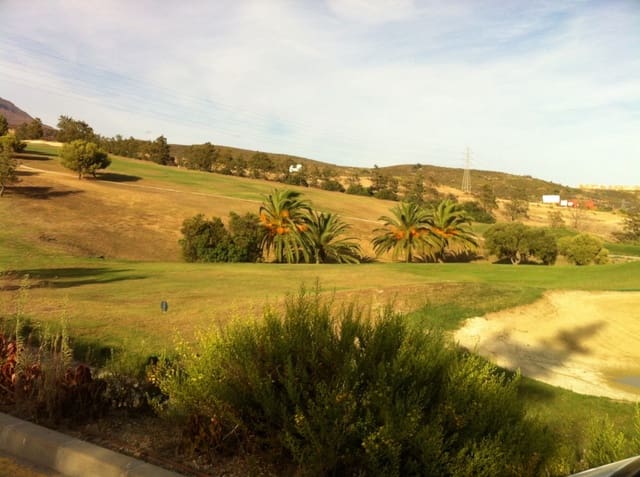 Ubebygd land til salgs i Centro, Estepona - € 25 000 000 (Ref: 8550827)