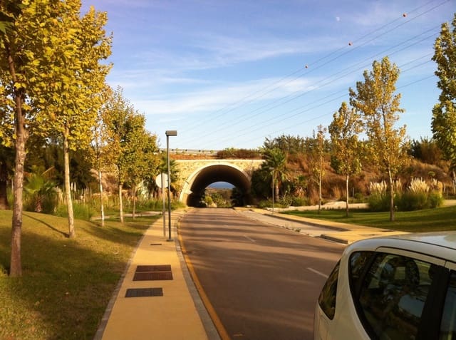 Ubebygd land til salgs i Centro, Estepona - € 25 000 000 (Ref: 8550827)