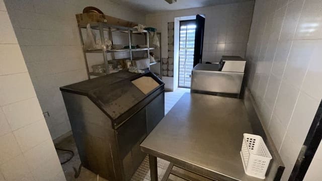 3 sovrum Restaurang/Bar till salu i San Enrique - Guadiaro -  Pueblo Nuevo, San Roque med pool - 2 000 000 € (Ref: 8578119)