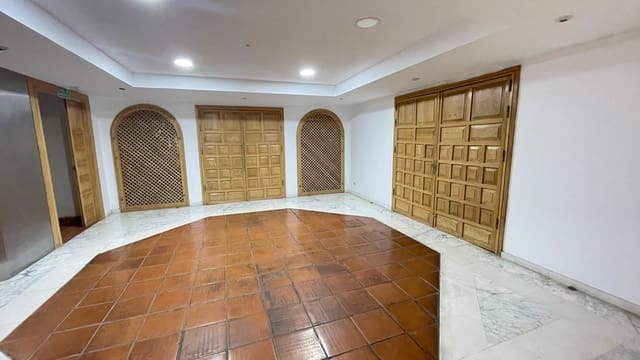 3 sovrum Restaurang/Bar till salu i San Enrique - Guadiaro -  Pueblo Nuevo, San Roque med pool - 2 000 000 € (Ref: 8578119)