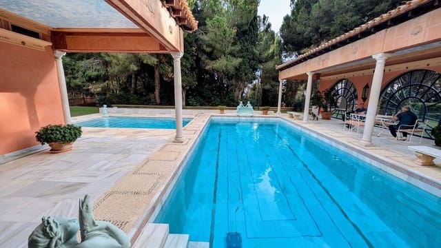 16 soverom Kommersiell til salgs i San Enrique - Guadiaro -  Pueblo Nuevo, San Roque med svømmebasseng garasje - € 20 000 000 (Ref: 8579566)