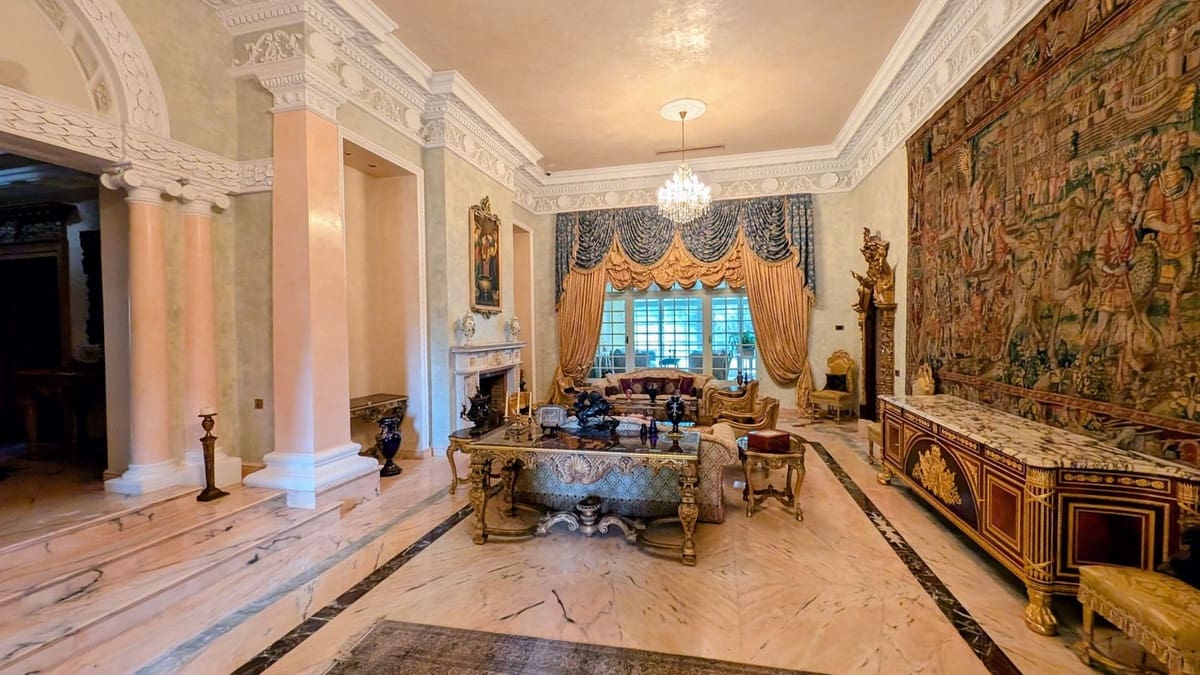 16 slaapkamer Commercieel te koop in San Roque met zwembad garage - € 20.000.000 (Ref: 8579566)