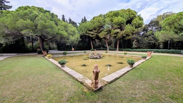 16 soverom Kommersiell til salgs i San Enrique - Guadiaro -  Pueblo Nuevo, San Roque med svømmebasseng garasje - € 20 000 000 (Ref: 8579566)