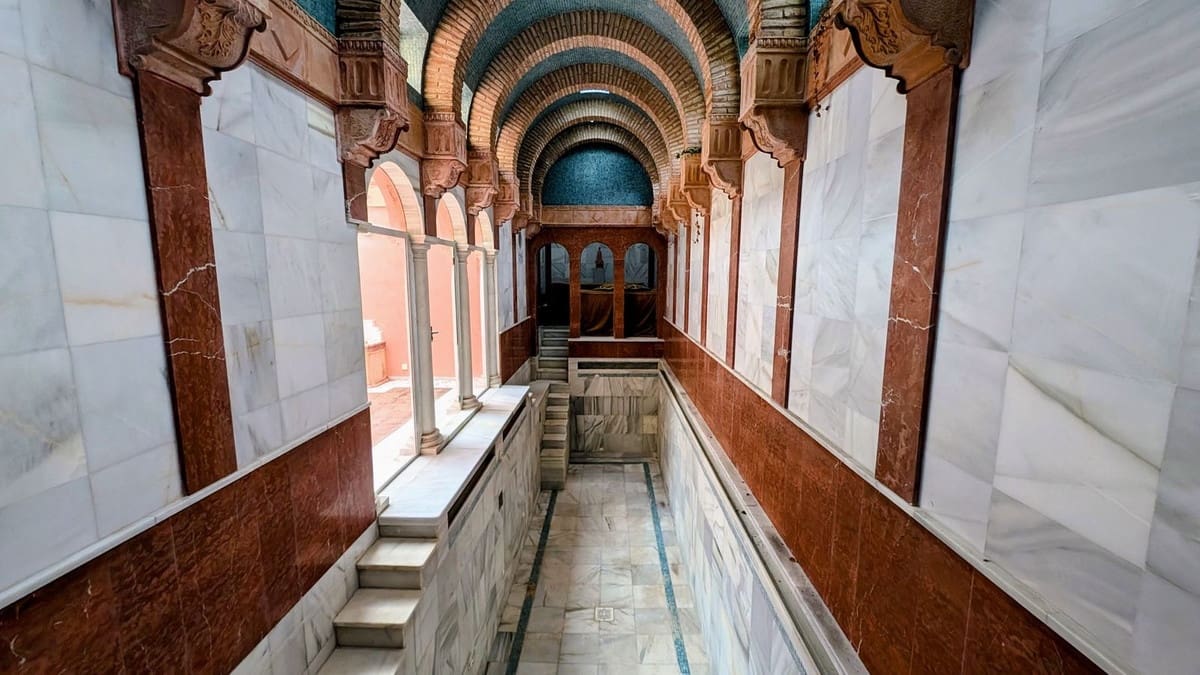 16 slaapkamer Commercieel te koop in San Roque met zwembad garage - € 20.000.000 (Ref: 8579566)