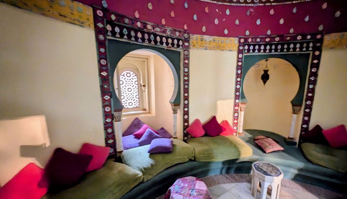 16 slaapkamer Commercieel te koop in San Roque met zwembad garage - € 20.000.000 (Ref: 8579566)