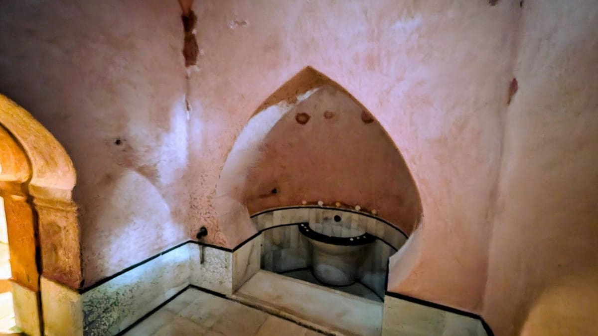 16 slaapkamer Commercieel te koop in San Roque met zwembad garage - € 20.000.000 (Ref: 8579566)