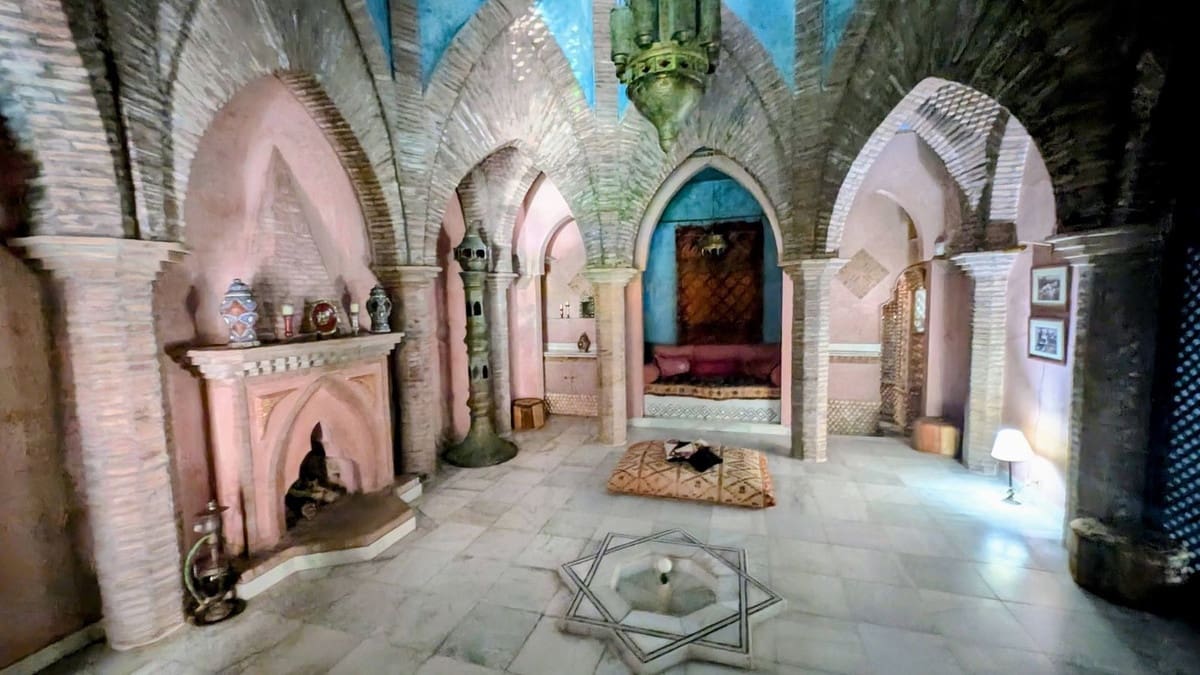 16 slaapkamer Commercieel te koop in San Roque met zwembad garage - € 20.000.000 (Ref: 8579566)