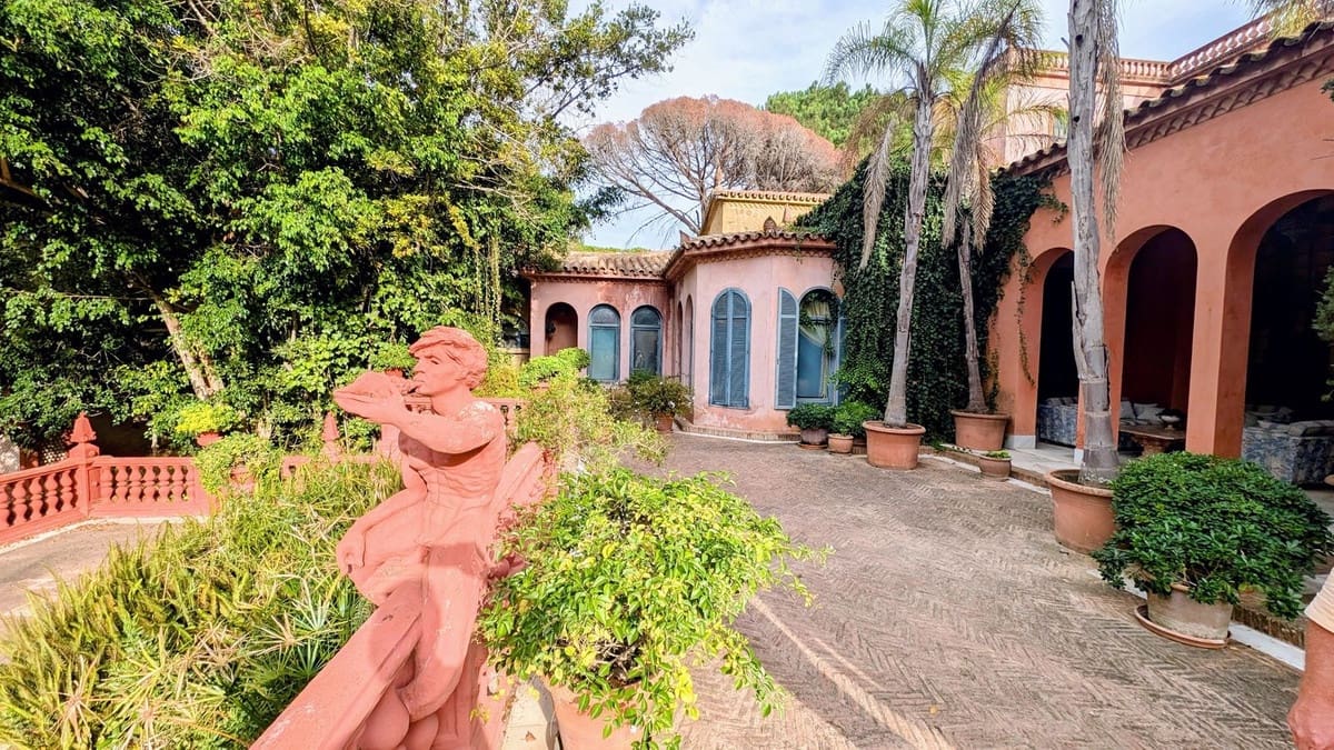 16 slaapkamer Commercieel te koop in San Roque met zwembad garage - € 20.000.000 (Ref: 8579566)